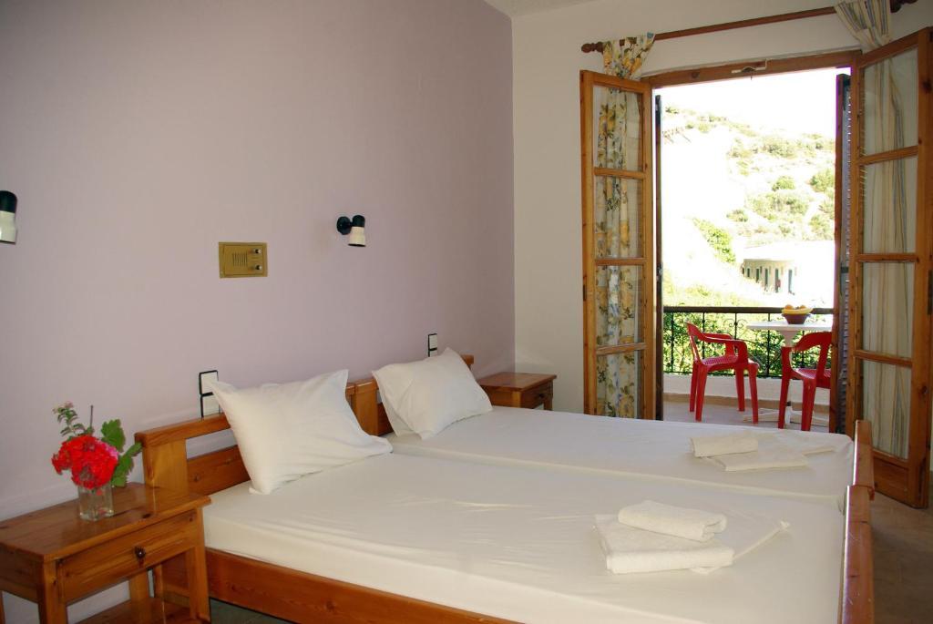 Ostria Hotel Agia Galini Екстериор снимка