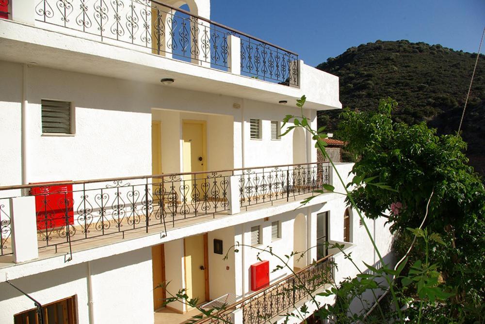 Ostria Hotel Agia Galini Екстериор снимка
